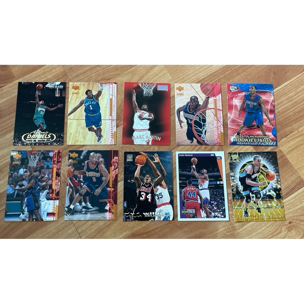 10‎ NBA Basketball Cards 
Good condition